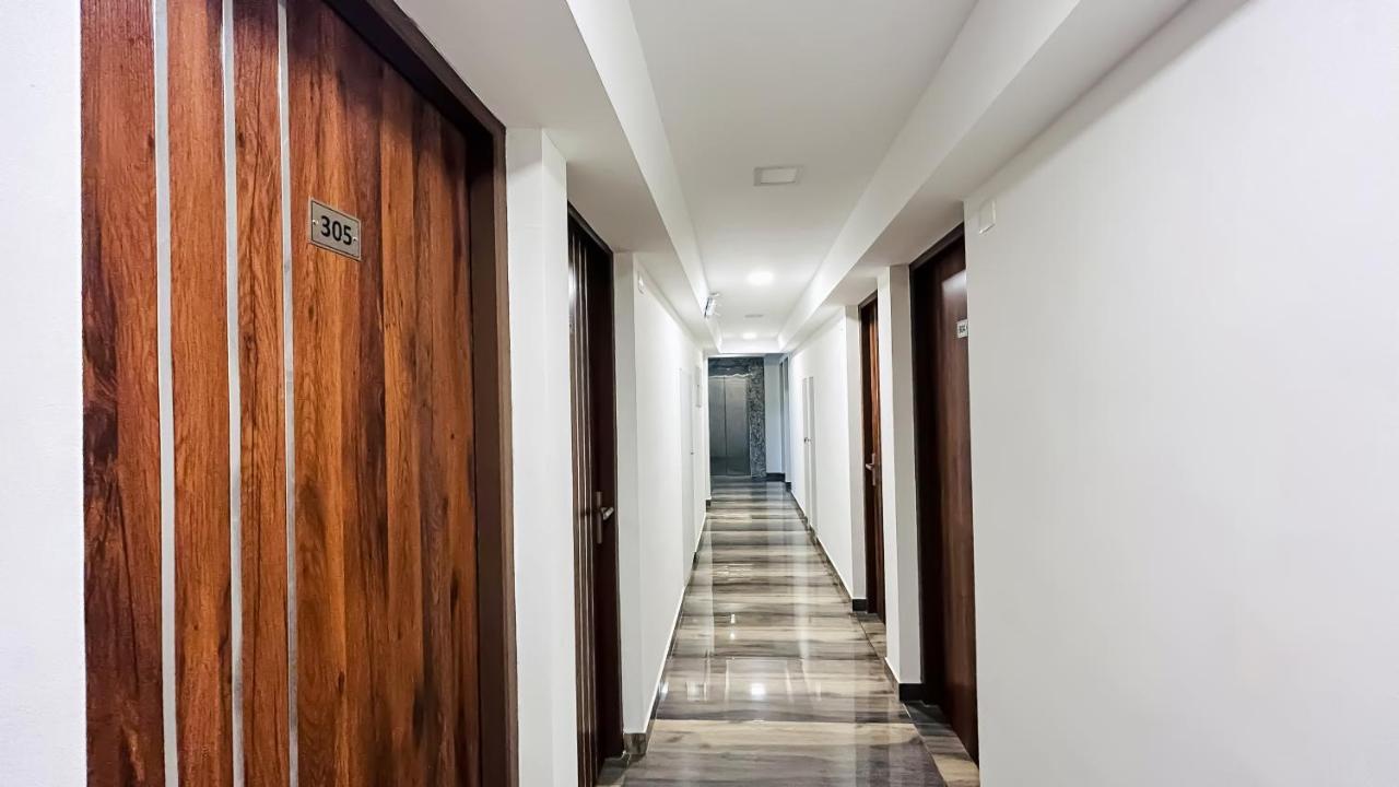 Emerald Inn Коччи Экстерьер фото
